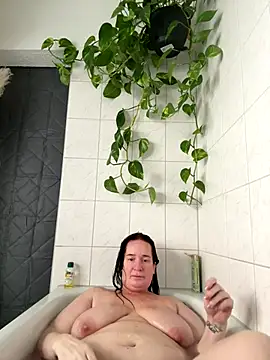 Engel mia online show from 11.26.25