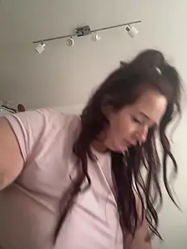 Engel mia online show from 11.30.25