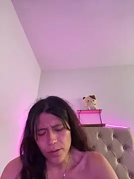 Snapshot of mariana_21x chatting on 01.20.25 mariana 21x online show from 01.20.25