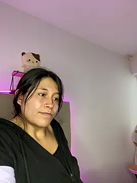 Snapshot of mariana_21x chatting on 02.25.25 mariana 21x online show from 02.25.25