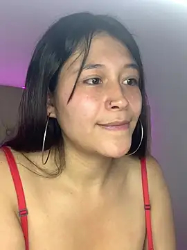 Snapshot of mariana_21x chatting on 03.04.25 mariana 21x online show from 03.04.25