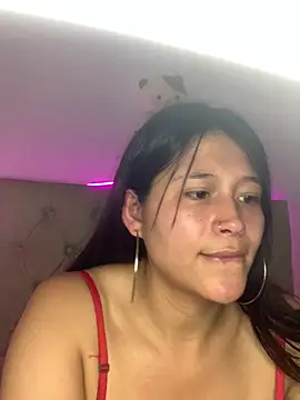 Snapshot of mariana_21x chatting on 03.04.25 mariana 21x online show from 03.04.25