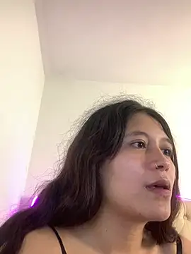 Snapshot of mariana_21x chatting on 03.18.25 mariana 21x online show from 03.18.25