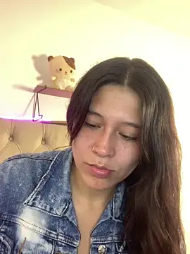 Snapshot of mariana_21x chatting on 03.20.25 mariana 21x online show from 03.20.25