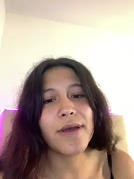 Snapshot of mariana_21x chatting on 03.20.25 mariana 21x online show from 03.20.25