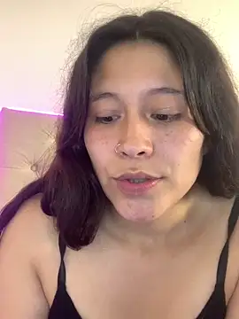 Snapshot of mariana_21x chatting on 03.20.25 mariana 21x online show from 03.20.25