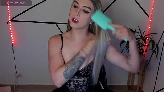 ashley sans2000 online show from 10.07.25