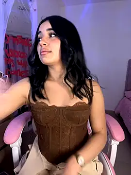 Emily-14 online show from 10.28.25