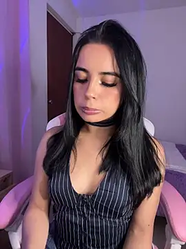 Snapshot of Emily-14 chatting on 02.13.26 Emily-14 online show from 02.13.26