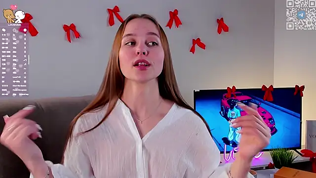 Snapshot of FalineDowlen chatting on 02.20.26 FalineDowlen online show from 02.20.26