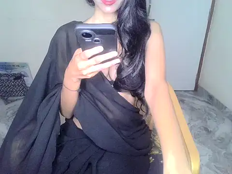 Snapshot of kritikadoll chatting on 09.19.25 kritikadoll online show from 09.19.25