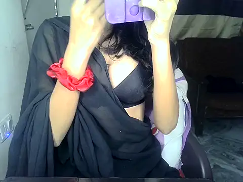 Snapshot of kritikadoll chatting on 02.22.26 kritikadoll online show from 02.22.26