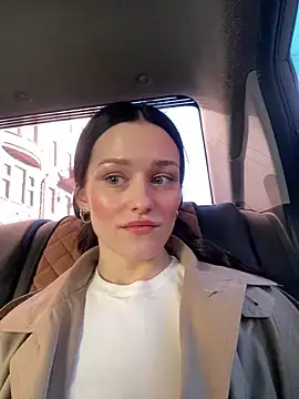 Mia Mia M online show from 04.09.26