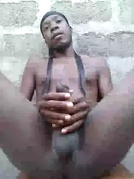 Snapshot of GOLDEN_HQUR chatting on 01.12.25 GOLDEN HQUR online show from 01.12.25