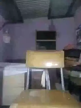 Snapshot of GOLDEN_HQUR chatting on 01.17.25 GOLDEN HQUR online show from 01.17.25