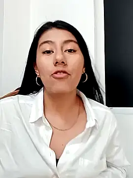CarlaAlvez online show from 03.13.25