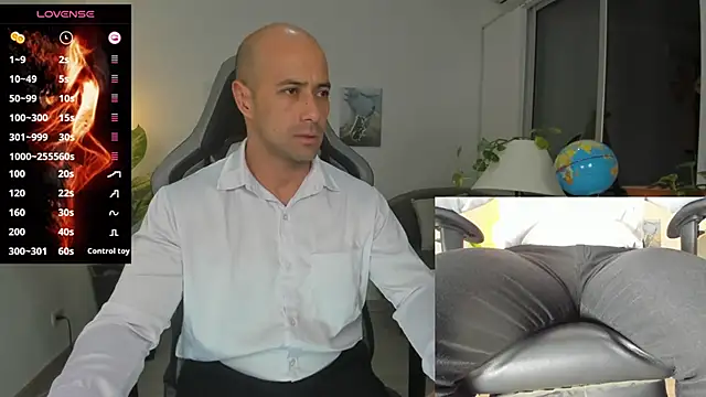 Snapshot of ryan_master_ chatting on 12.23.24 ryan master online show from 12.23.24