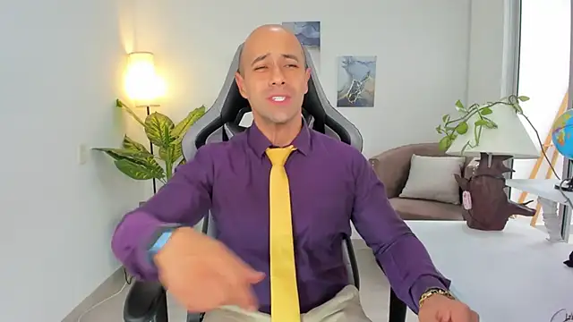 Snapshot of ryan_master_ chatting on 12.24.24 ryan master online show from 12.24.24