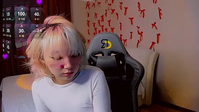 Milla Aheo online show from 04.08.26