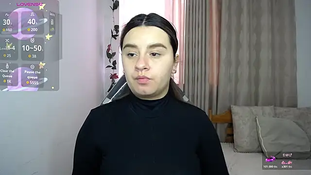 SaraBraun  online show from 12.03.25