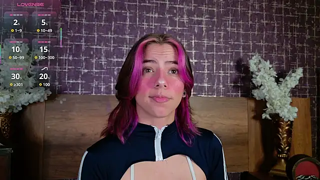 Snapshot of ArtemisaBlake chatting on 11.11.25 ArtemisaBlake online show from 11.11.25