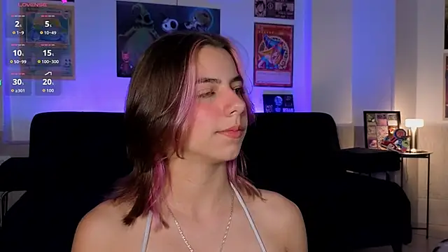 Snapshot of ArtemisaBlake chatting on 12.04.25 ArtemisaBlake online show from 12.04.25