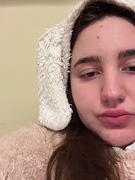 Snapshot of Natalie_21 chatting on 02.12.25 Natalie 21 online show from 02.12.25