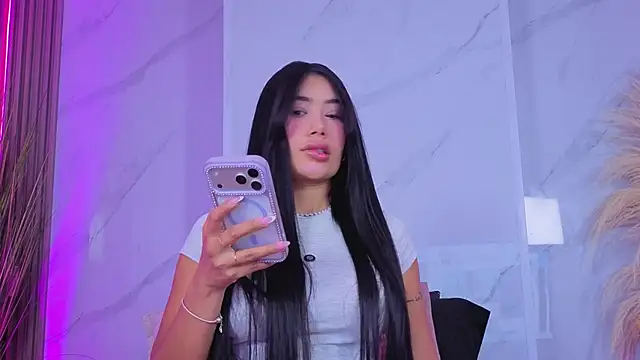 Snapshot of Chlooee__ chatting on 05.26.26 Chlooee online show from 05.26.26