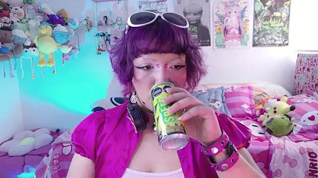Snapshot of lady_noize chatting on 05.08.26 lady noize online show from 05.08.26