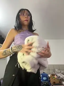 Any Roussee online show from 09.18.25