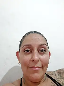 Snapshot of baixinhaloira chatting on 02.25.25 baixinhaloira online show from 02.25.25