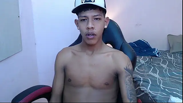 mr stiven  online show from 01.04.25