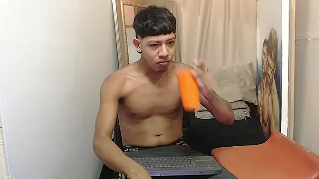 mr stiven  online show from 11.05.25