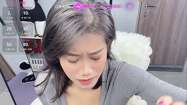 Snapshot of Bella-LL chatting on 12.24.24 Bella-LL online show from 12.24.24