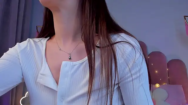 ElsaYoung online show from 01.18.25