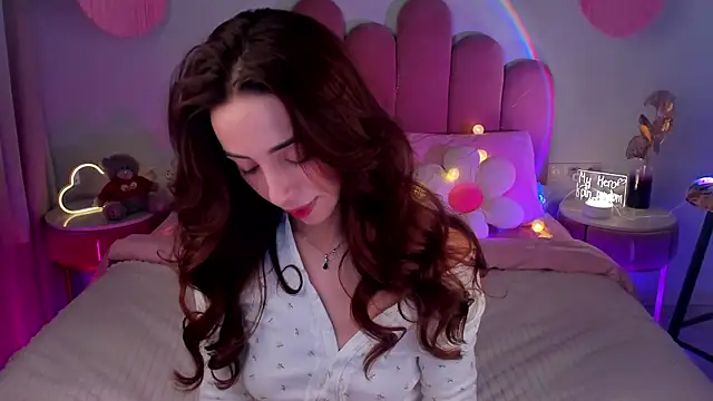 ElsaYoung online show from 02.12.25