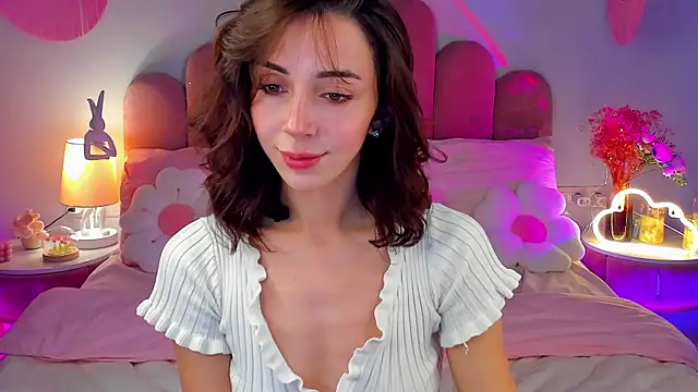 ElsaYoung online show from 10.11.25