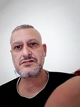 Snapshot of Husoban chatting on 01.08.26 Husoban online show from 01.08.26
