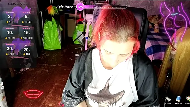 Snapshot of RachelPirce chatting on 04.28.26 RachelPirce online show from 04.28.26