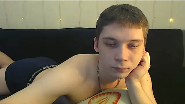 Snapshot of __sugarrebit chatting on 12.21.24   sugarrebit online show from 12.21.24