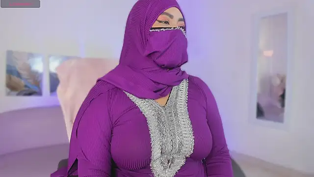 Snapshot of jazmin_anbar chatting on 04.27.26 jazmin anbar online show from 04.27.26