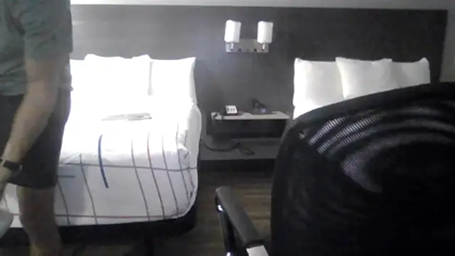 Snapshot of Strokeking4u chatting on 02.18.26 Strokeking4u online show from 02.18.26