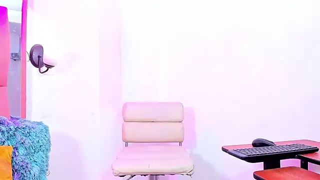 Snapshot of elizabeth_rosa21 chatting on 01.30.25 elizabeth rosa21 online show from 01.30.25