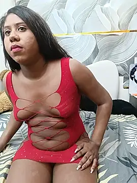 Snapshot of CamilosaOrtega chatting on 06.18.26 CamilosaOrtega online show from 06.18.26