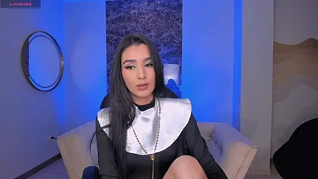 BellaCarteer  online show from 10.31.25