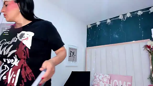 africa holmes online show from 11.23.25