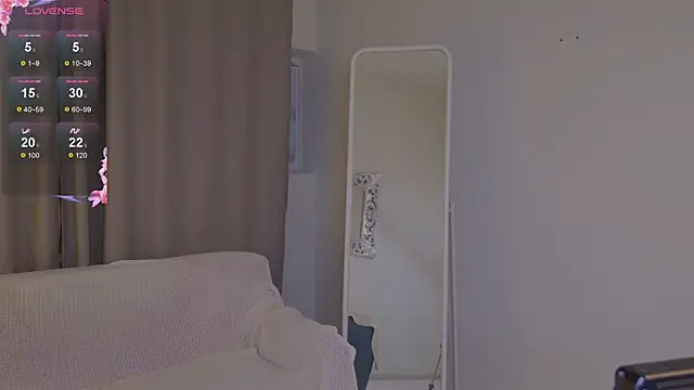 Lana  Cute  online show from 03.17.25