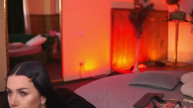 Jenna Day online show from 02.17.25