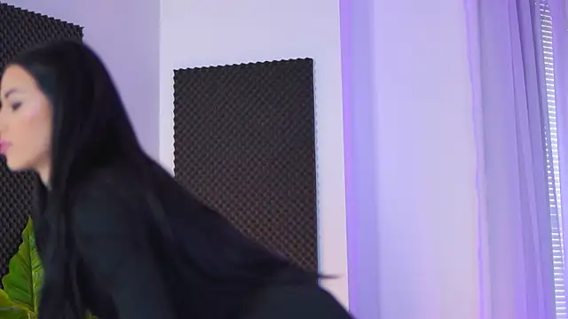 Jenna Day online show from 10.07.25