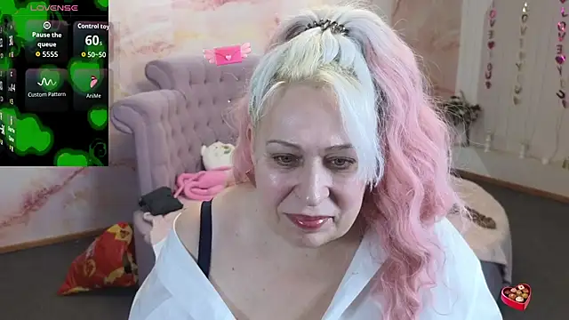 Penelope Pinky online show from 03.04.26